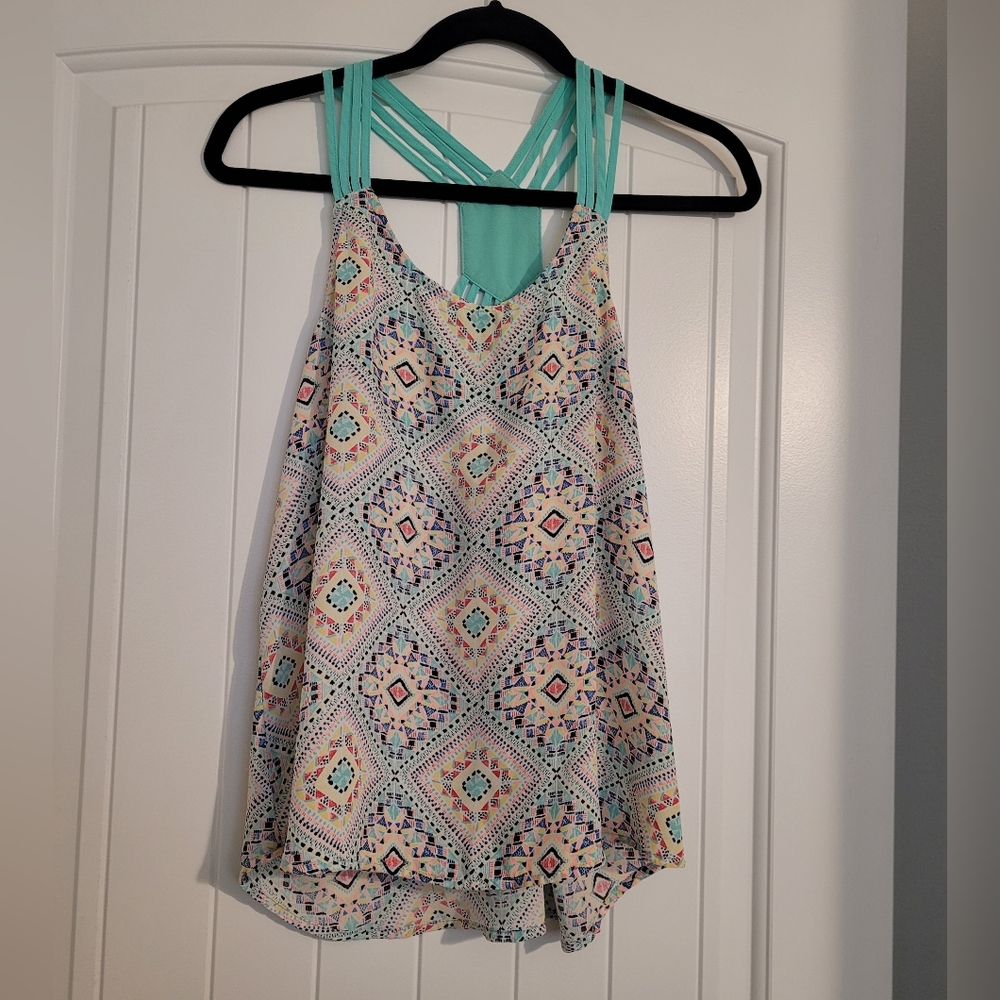 E & M Tank top